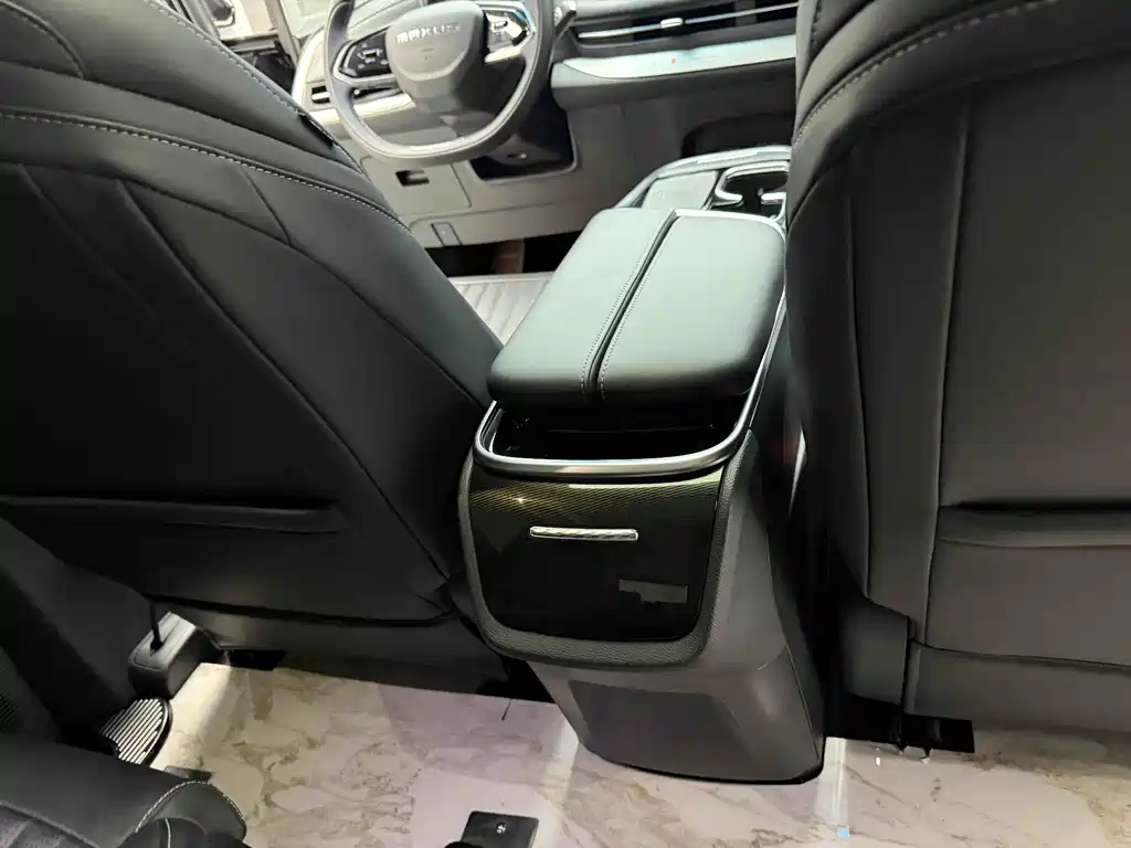 Maxus G90 2022 2.0T Nebula seven-seater version купить на сайте DeffCars