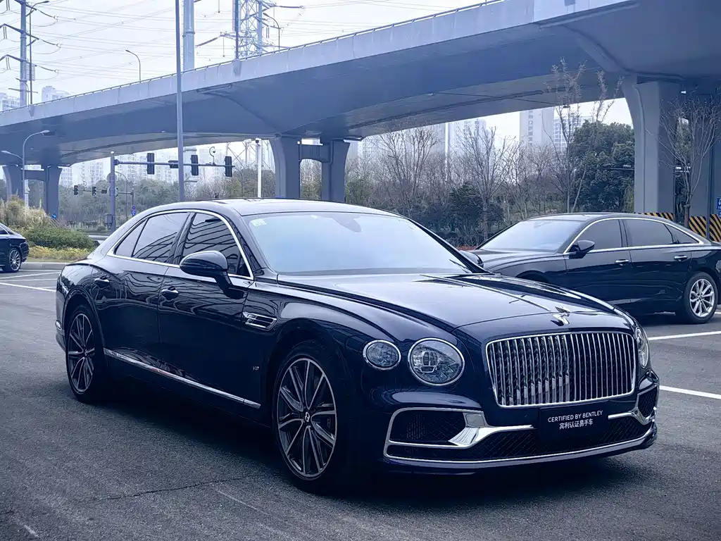 Flying Spur 2021 4.0T V8 Standard Edition купить на сайте DeffCars