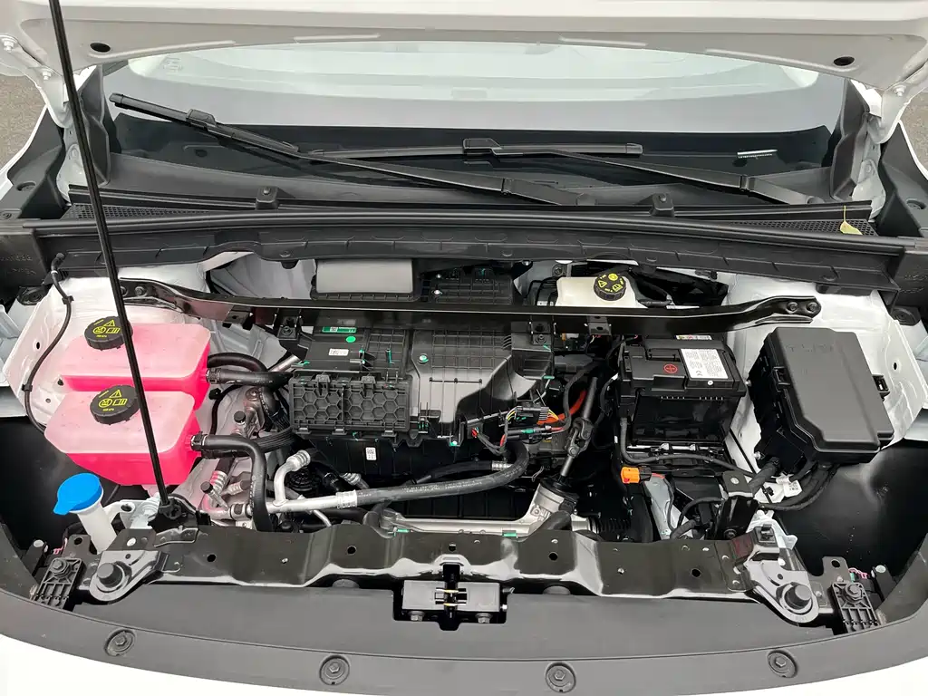 MG ES5 2025 425pro rear drive version купить на сайте DeffCars