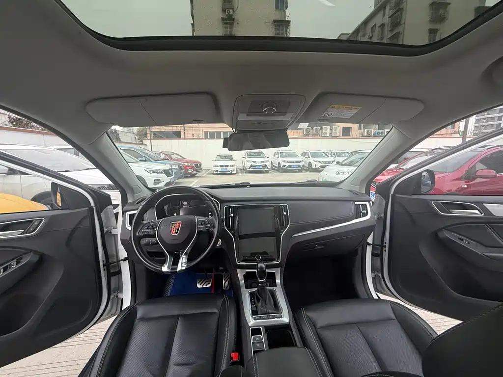 Roewe RX5 2016 30T four-wheel drive automatic Internet Smart Edition купить на сайте DeffCars