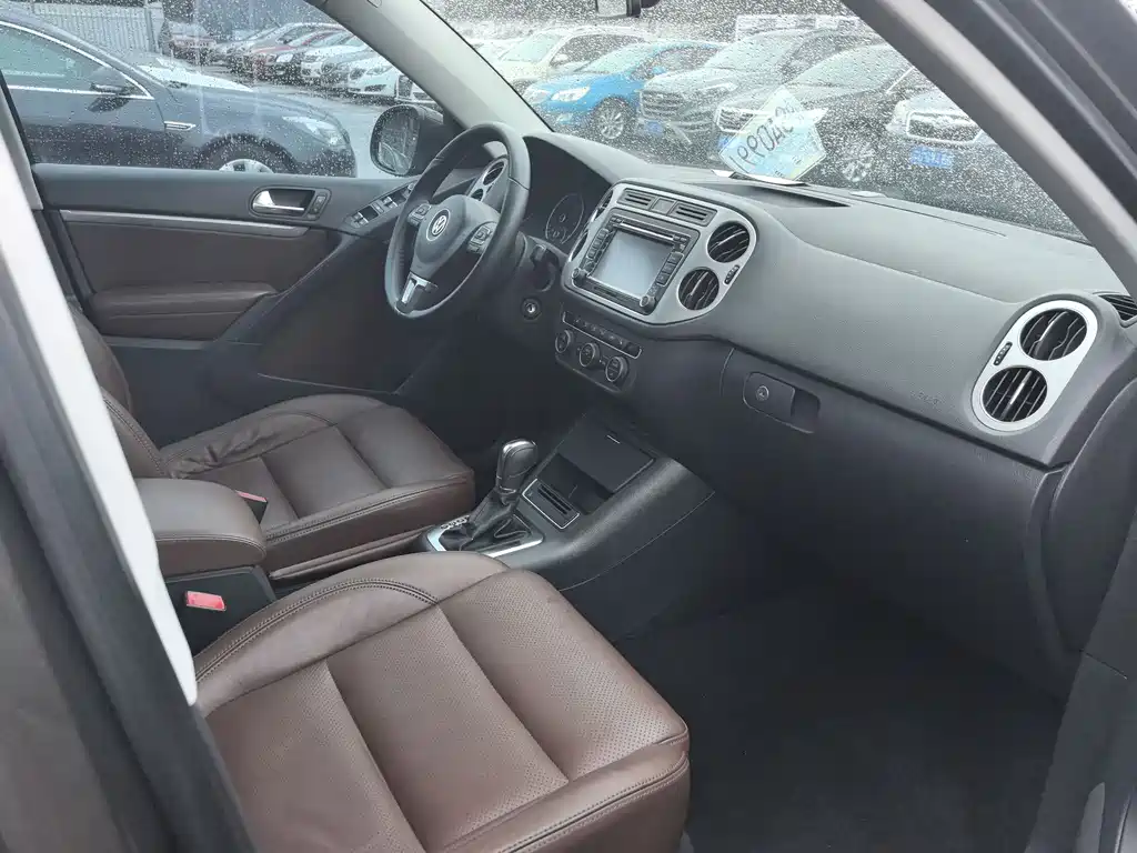 Tiguan 2013 1.8TSI automatic two-wheel drive luxury model купить на сайте DeffCars