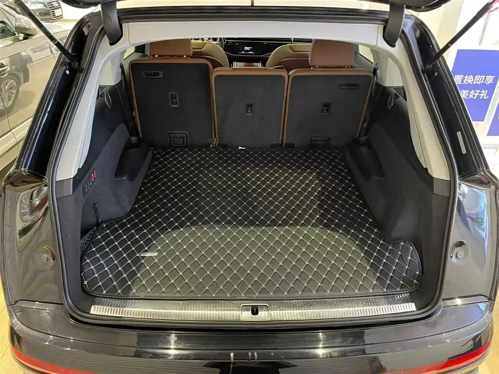 Audi Q7 2022 55 TFSI quattro S line sports купить на сайте DeffCars