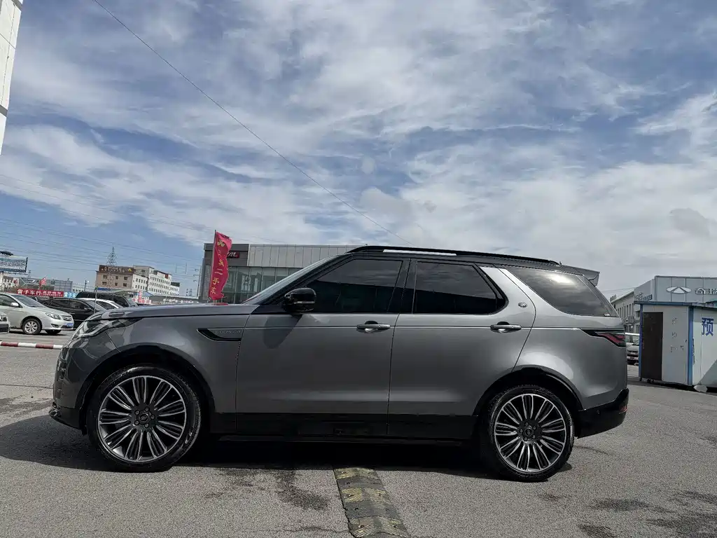 Discover the 2023 facelift 360PS R-Dynamic SE купить на сайте DeffCars