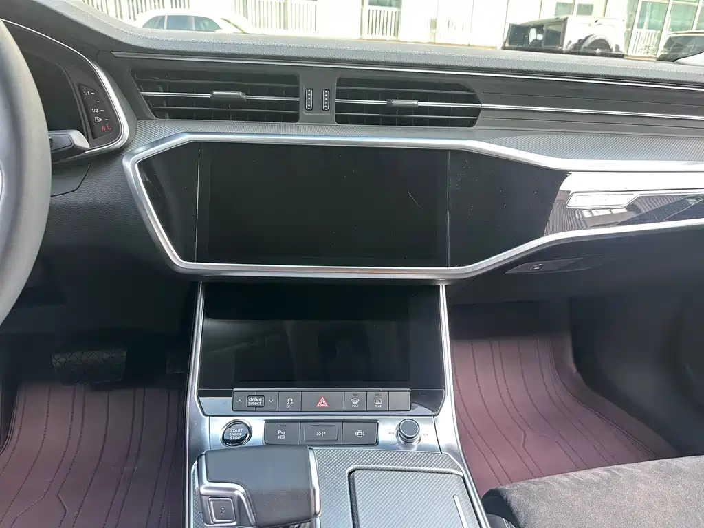 Audi A7L 2024 45 TFSI quattro luxury model купить на сайте DeffCars