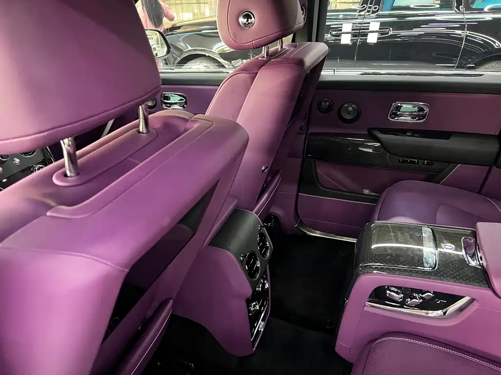 Cullinan 2024 Black Badge купить на сайте DeffCars