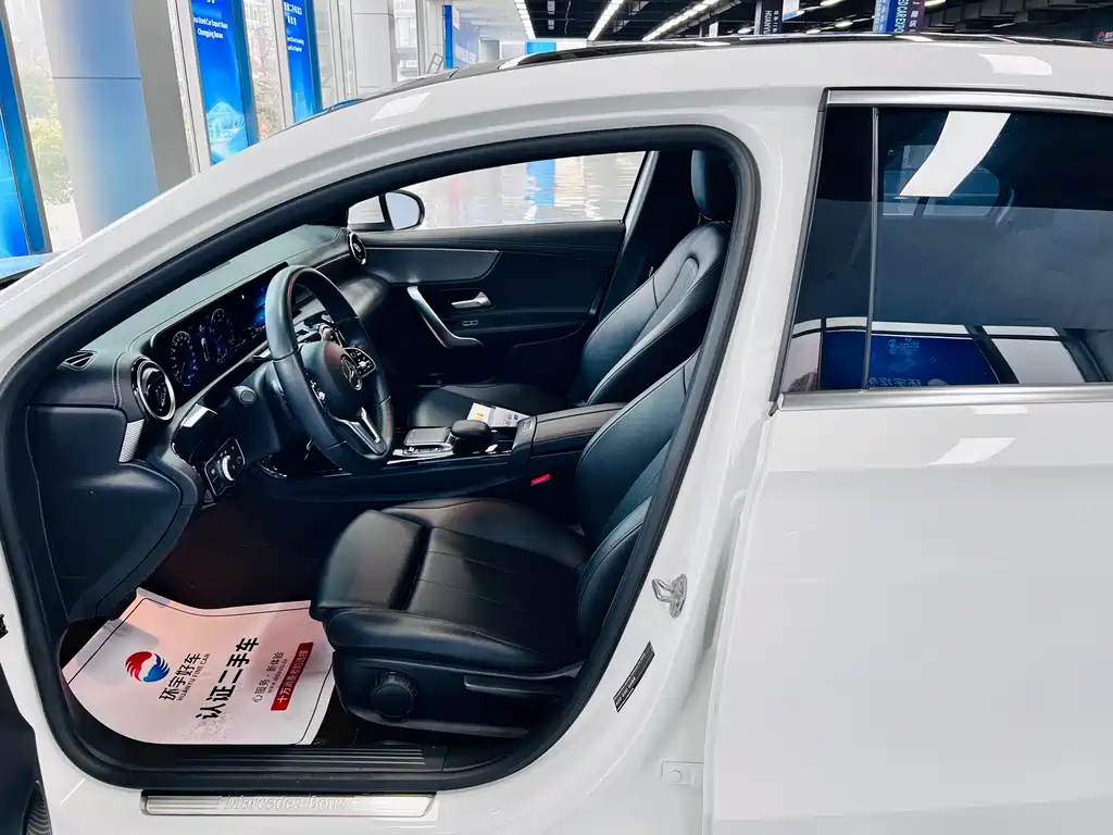 Mercedes-Benz A-Class 2022 facelift A 180 L sports sedan купить на сайте DeffCars