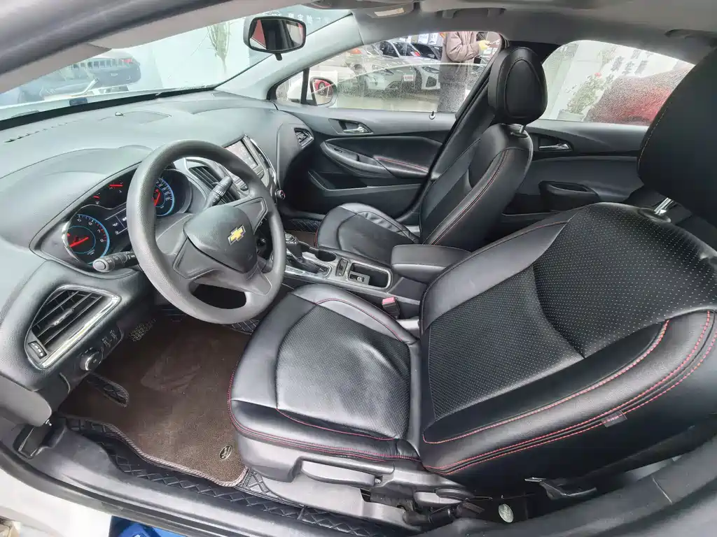 Cruze 2017 1.5L Automatic Pioneer Sunroof Edition купить на сайте DeffCars