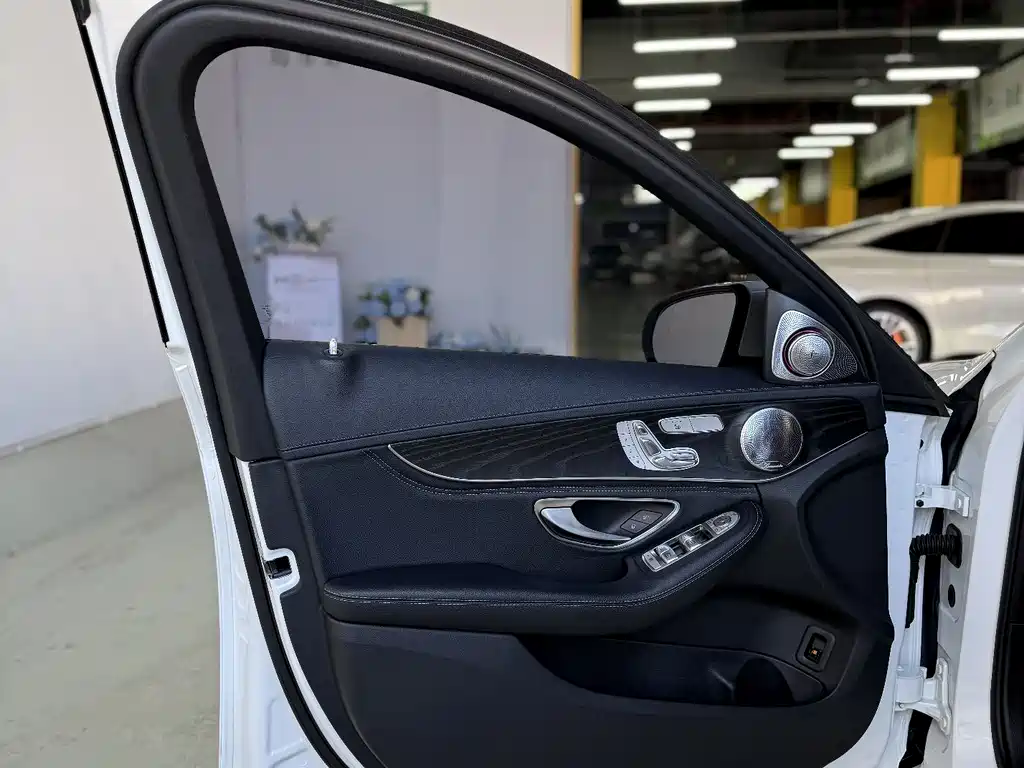 Mercedes-Benz C-Class 2020 facelift C 260 L sports version купить на сайте DeffCars