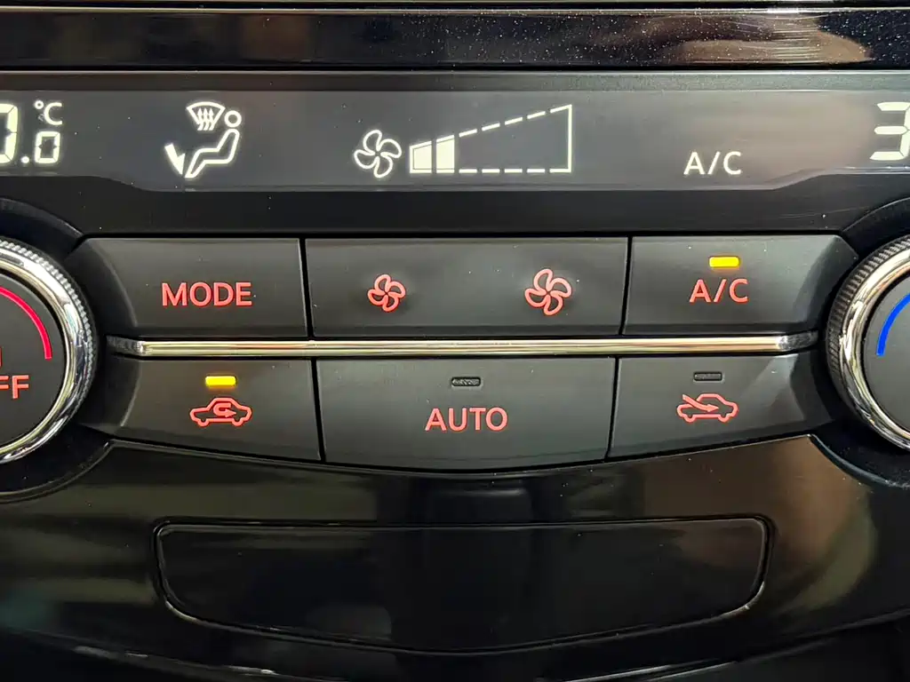 Qashqai 2022 2.0L CVT XV Prem Deluxe Edition купить на сайте DeffCars