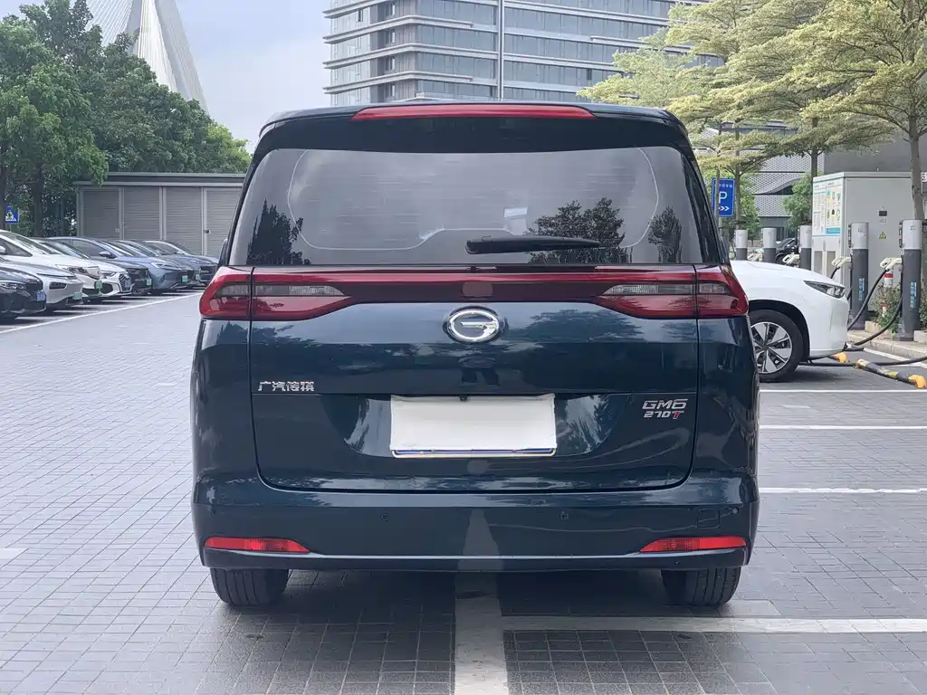 Trumpchi M6 2019 270T automatic luxury version (seven seats) National V купить на сайте DeffCars