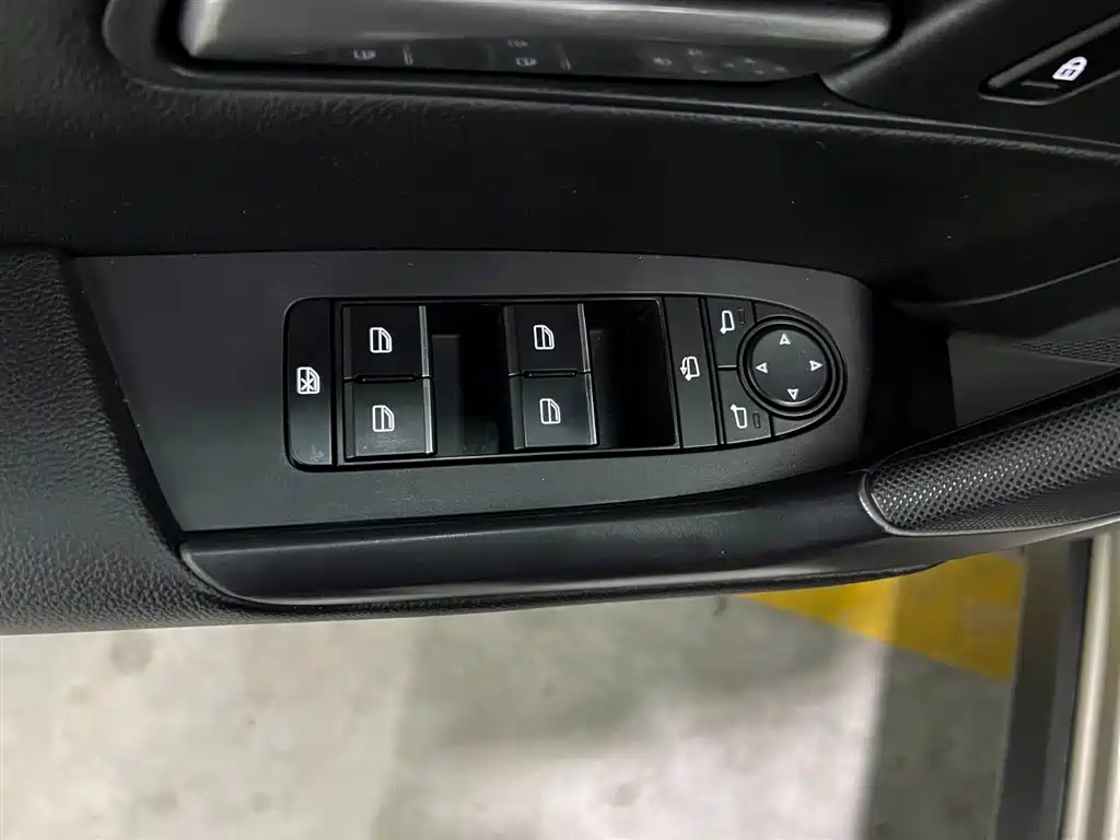 Mazda CX-50 2023 2.0L Leading Edition купить на сайте DeffCars