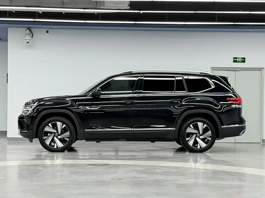 Touron 2023 530 V6 four-wheel drive luxury version купить на сайте DeffCars