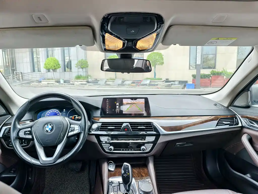BMW 5 Series 2019 525Li Luxury Package купить на сайте DeffCars