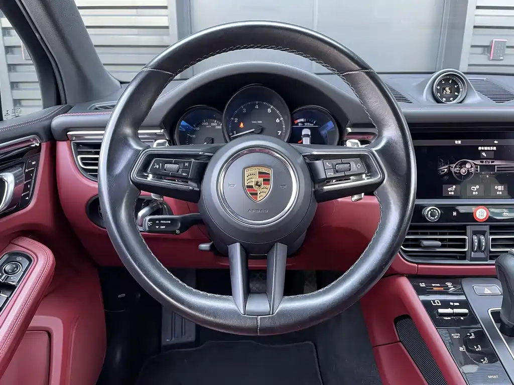 Macan 2022 Macan 2.0T купить на сайте DeffCars