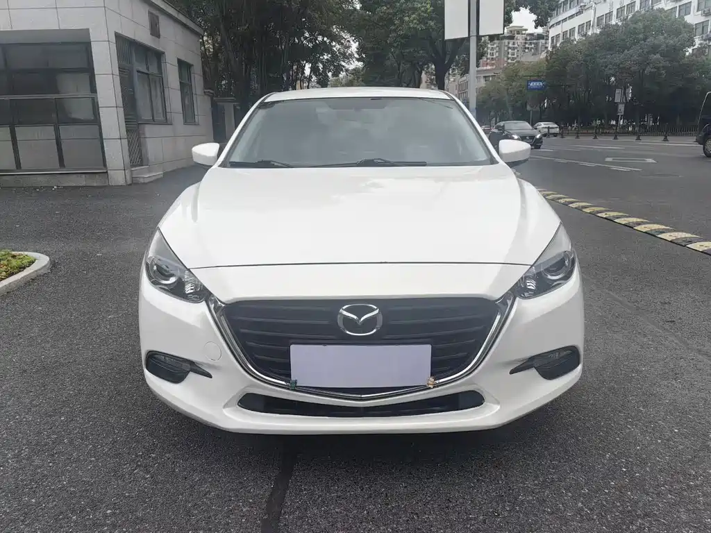 Mazda3 Angkesela 2017 Sedan 1.5L Automatic Comfort Type National V купить на сайте DeffCars