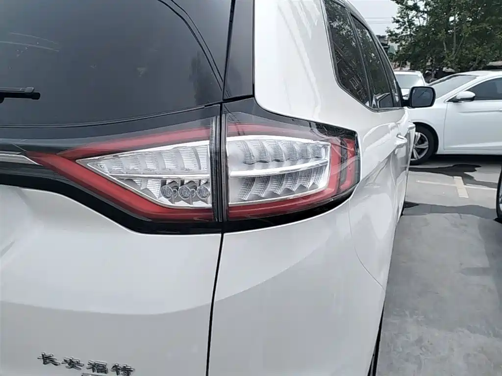 Ruijie 2018 EcoBoost 245 2WD Hao Rui 7-seater National VI купить на сайте DeffCars