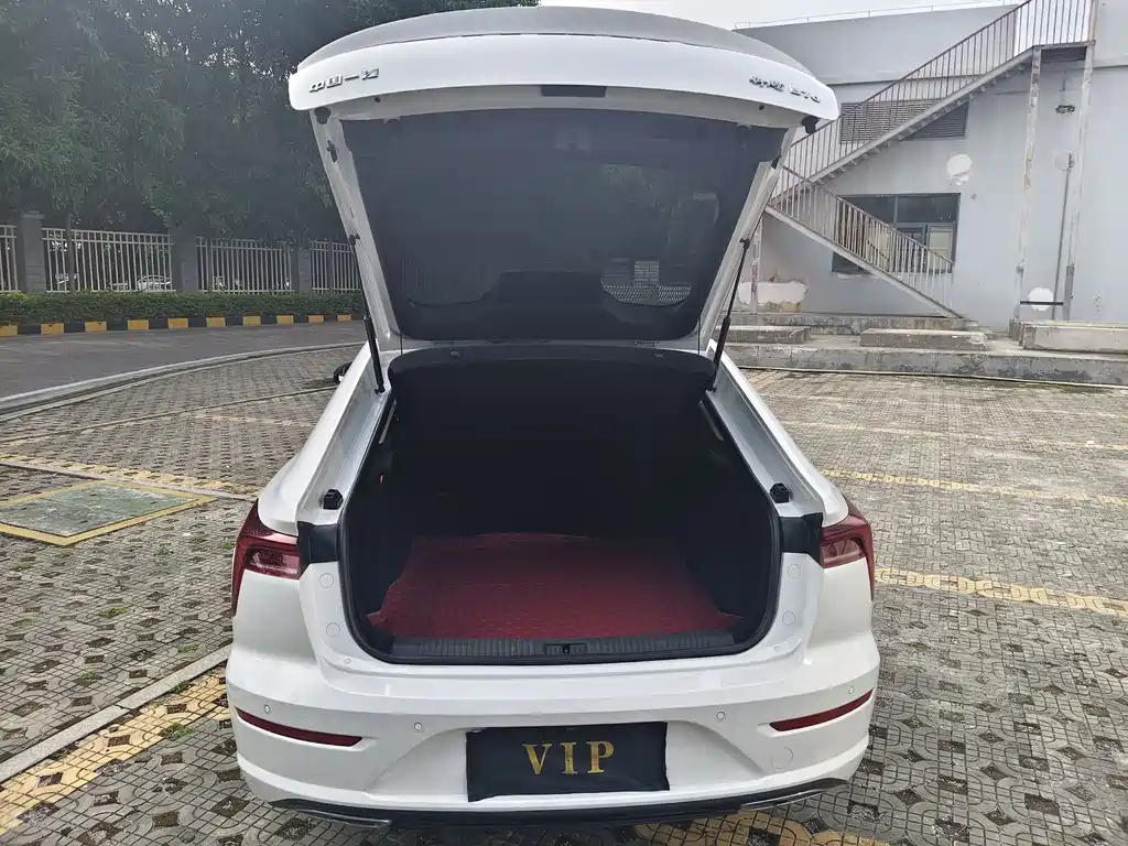 Pentium B70 2021 1.5T automatic exclusive model купить на сайте DeffCars