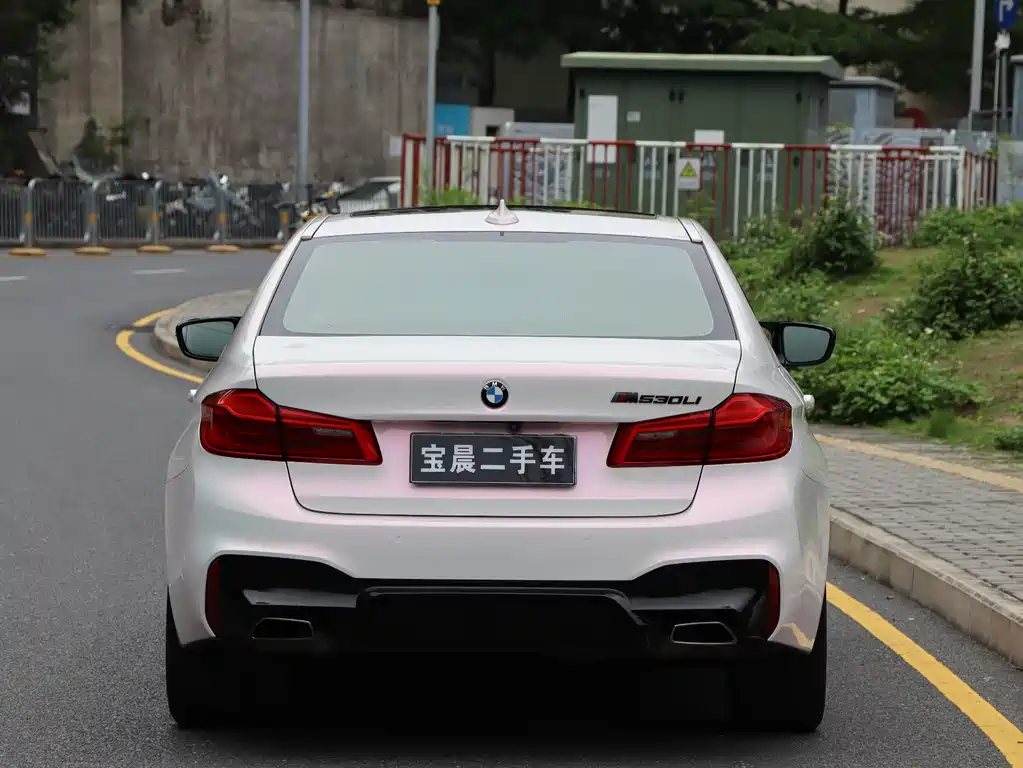 BMW 5 Series 2019 facelift 530Li Exclusive M Sports Package купить на сайте DeffCars