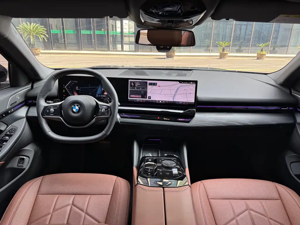 BMW 5 Series 2024 525Li M Sports Package купить на сайте DeffCars