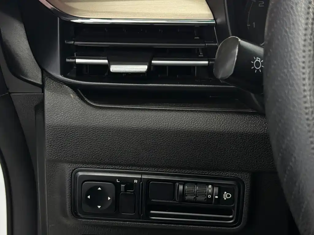 Vision X3 2021 PRO 1.5L CVT Premium Type купить на сайте DeffCars