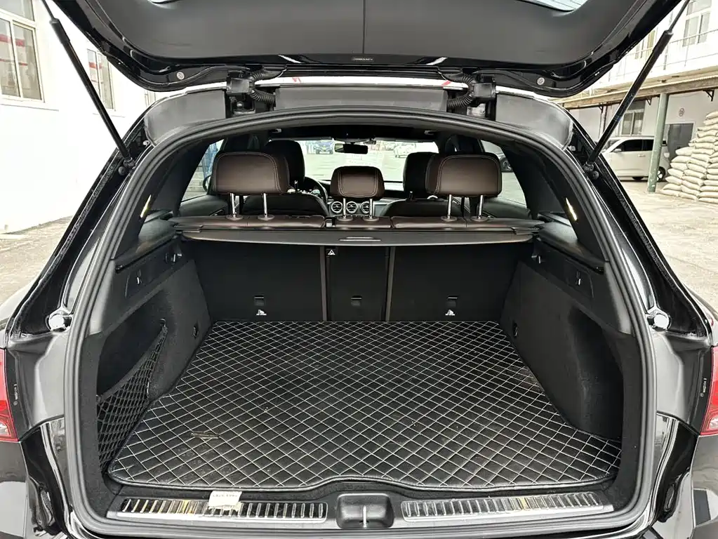 Mercedes-Benz GLC 2022 facelift GLC 260 L 4MATIC luxury model купить на сайте DeffCars