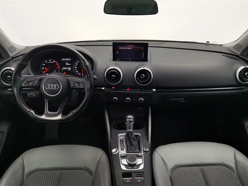 Audi A3 2020 Sportback 35 TFSI Fashion Type National VI купить на сайте DeffCars