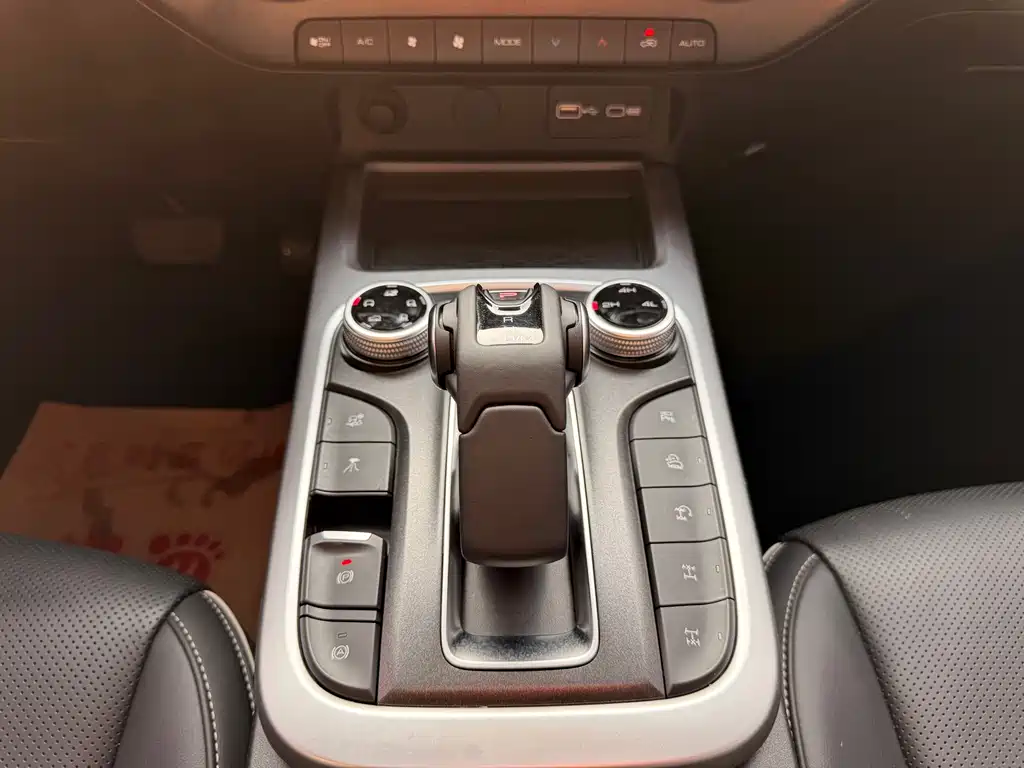 Tank 300 2024 2.0T Conqueror купить на сайте DeffCars