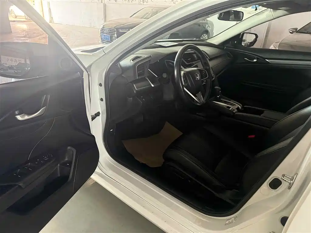 Civic 2016 220TURBO CVT Premium Edition купить на сайте DeffCars
