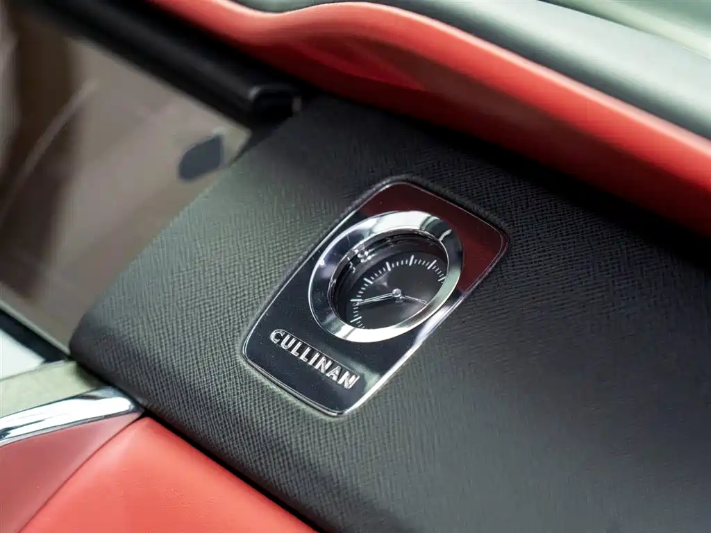 Cullinan 2018 five-seater version купить на сайте DeffCars
