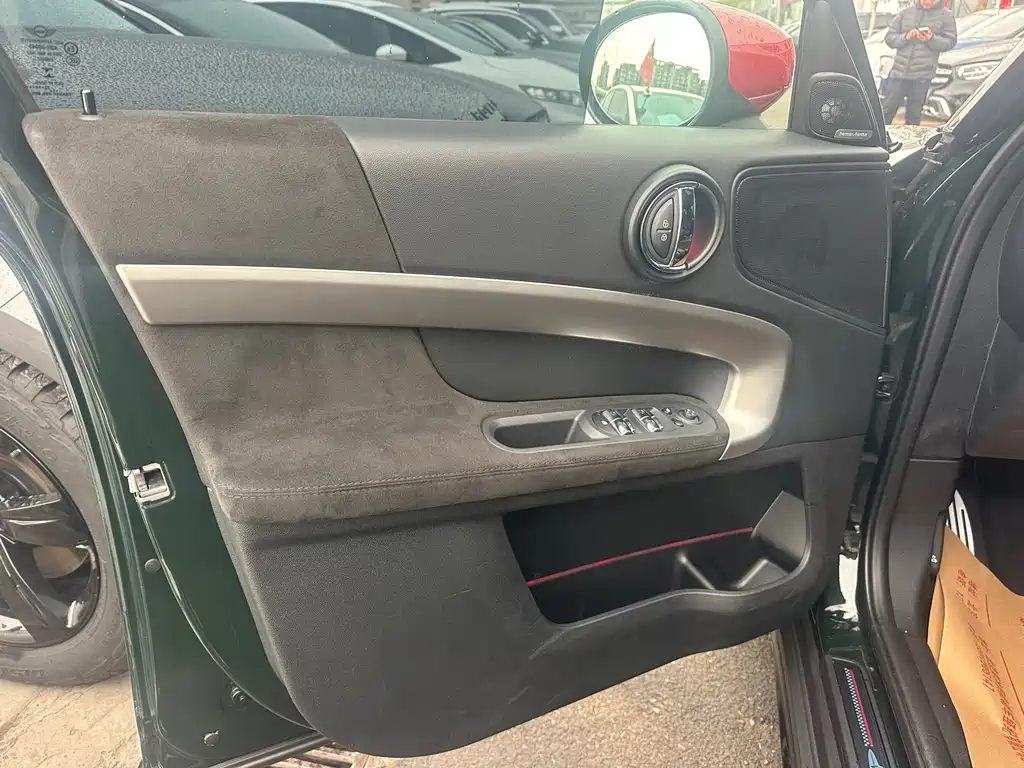 MINI JCW COUNTRYMAN 2023 2.0T JOHN COOPER WORKS купить на сайте DeffCars