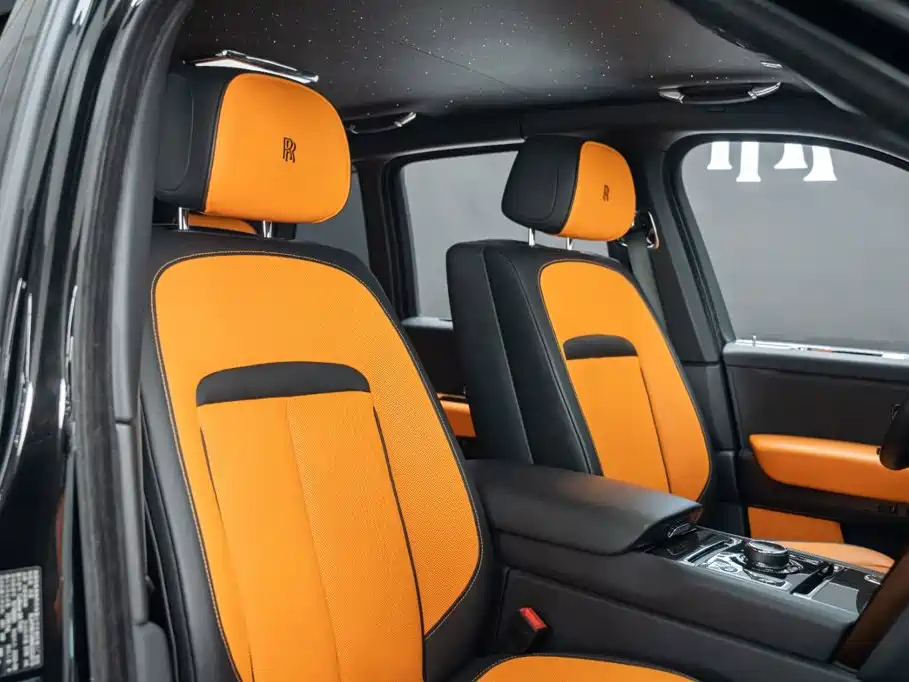 Cullinan 2020 Black Badge купить на сайте DeffCars