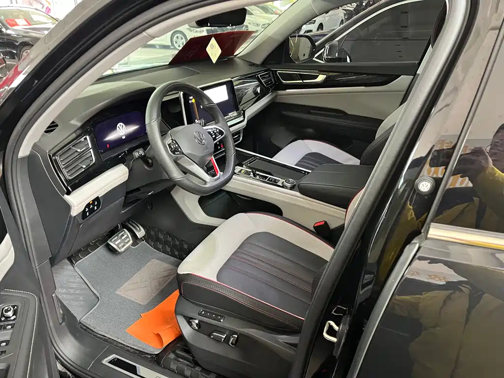 Touron 2024 Touron X 380TSI four-wheel drive luxury version купить на сайте DeffCars