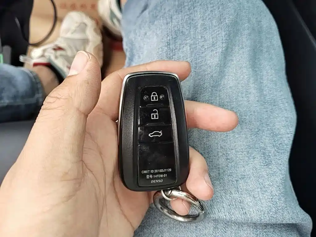 Camry 2021 2.0G Deluxe Edition купить на сайте DeffCars