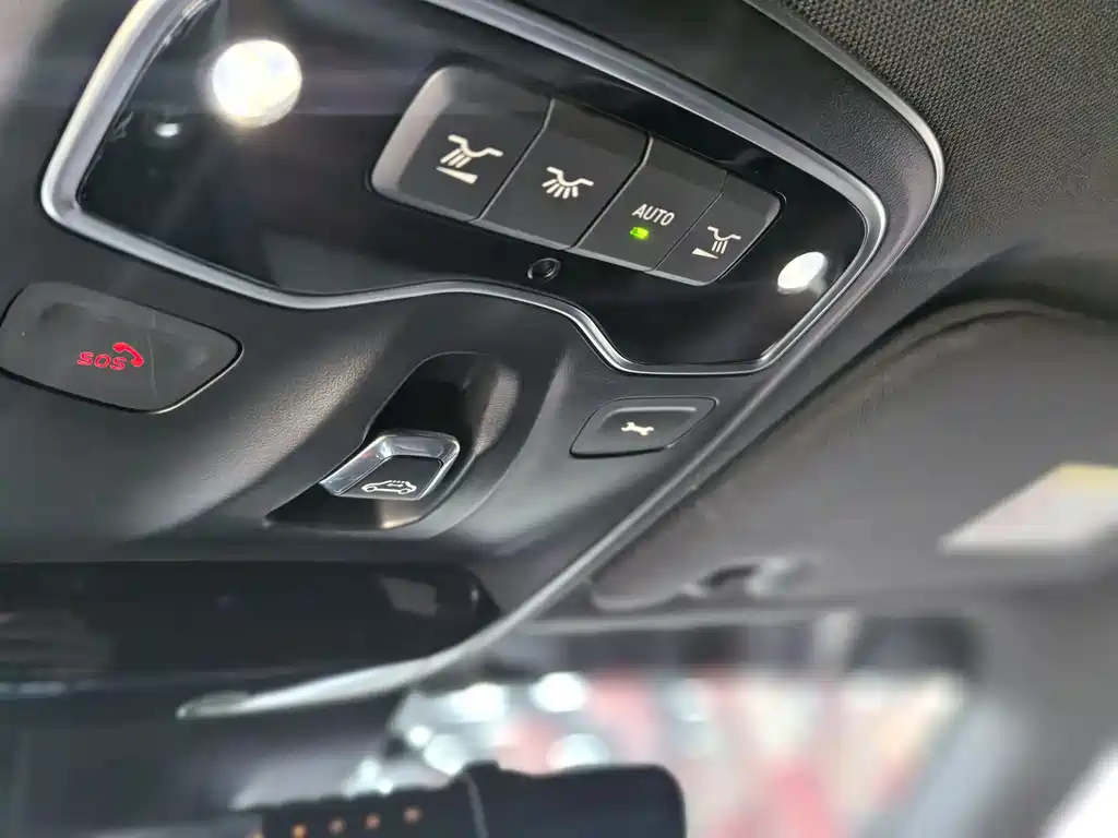 Lynk & Co 03 2022 2.0TD DCT Pro купить на сайте DeffCars