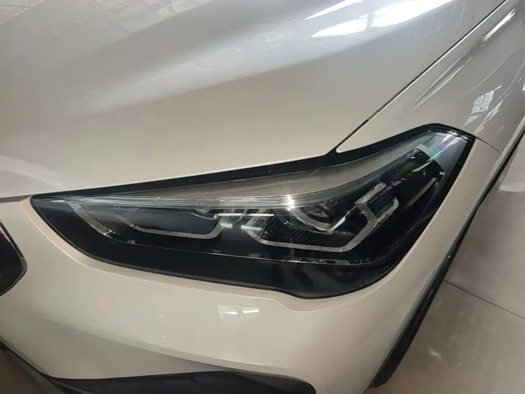 BMW X1 2022 sDrive20Li Exclusive Model купить на сайте DeffCars