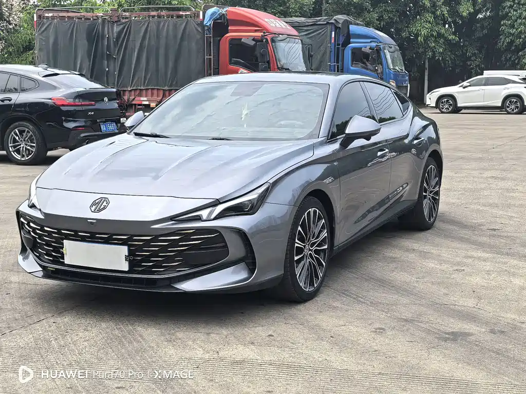 MG7 2023 2.0T Automatic Beauty Hunting Luxury Edition купить на сайте DeffCars