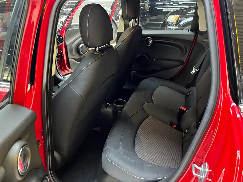 MINI 2019 1.5T ONE five-door version купить на сайте DeffCars