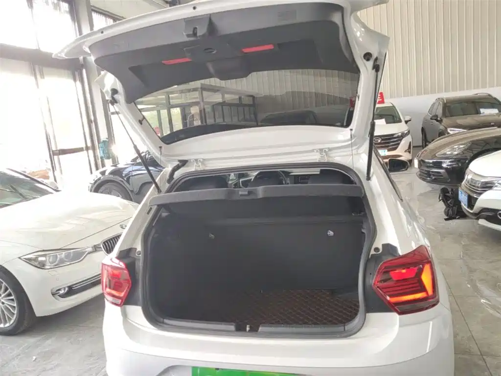 Polo 2021 Plus 1.5L Automatic Panoramic Enjoyment Edition купить на сайте DeffCars