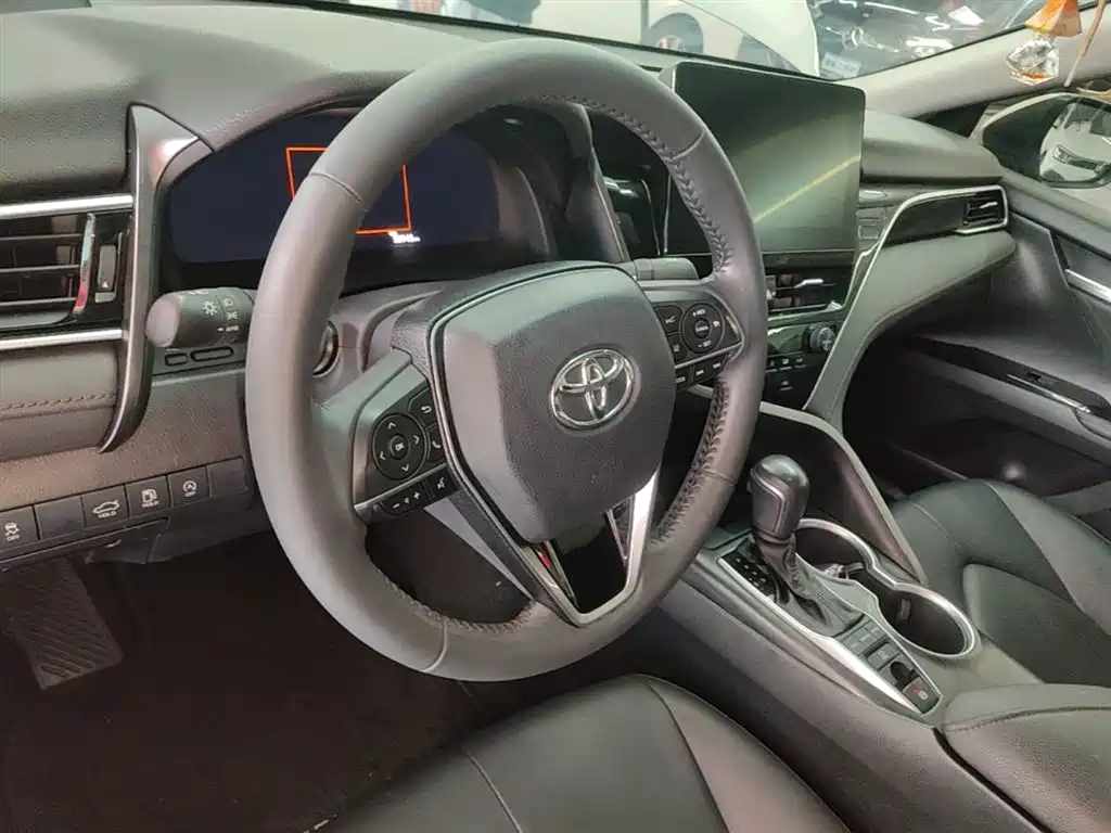 Camry 2021 2.5G Deluxe Edition купить на сайте DeffCars