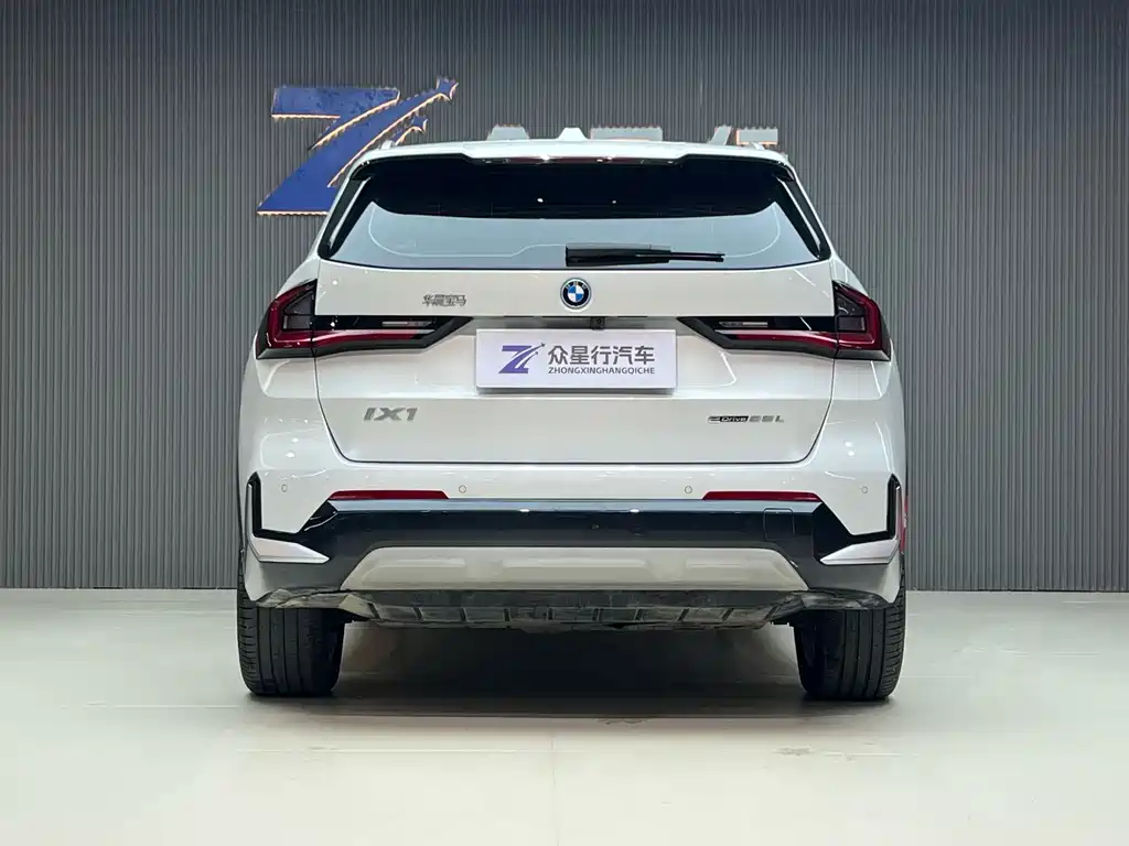 BMW iX1 2023 eDrive25L X Design Package купить на сайте DeffCars