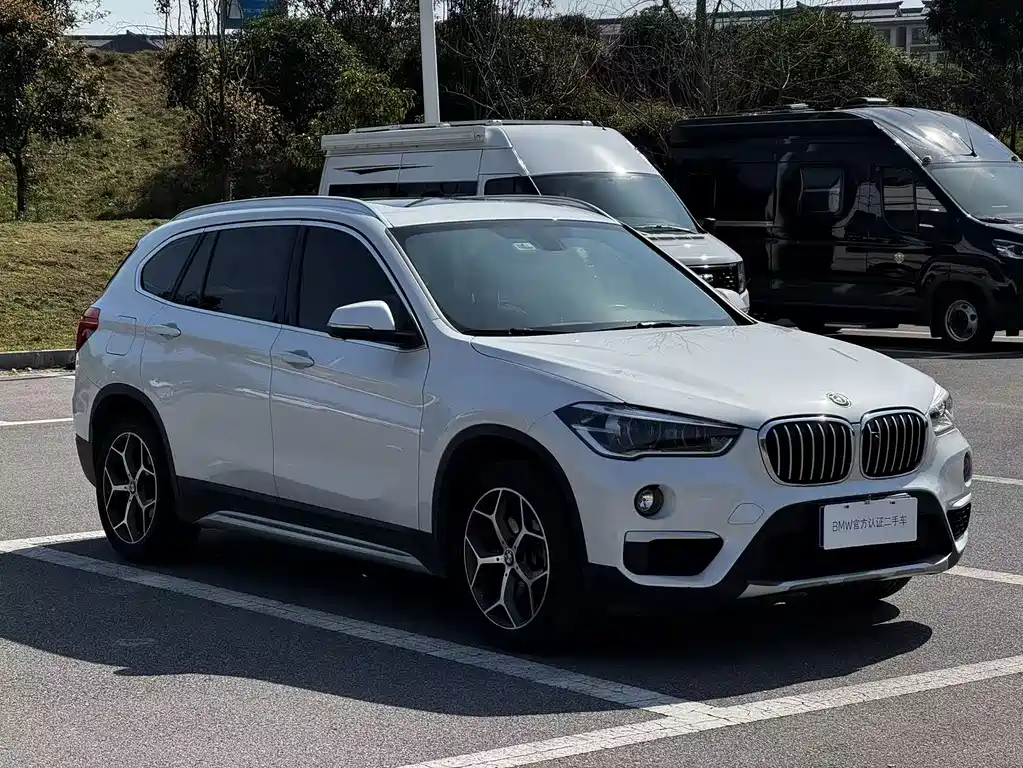 BMW X1 2019 sDrive18Li Exclusive Model купить на сайте DeffCars