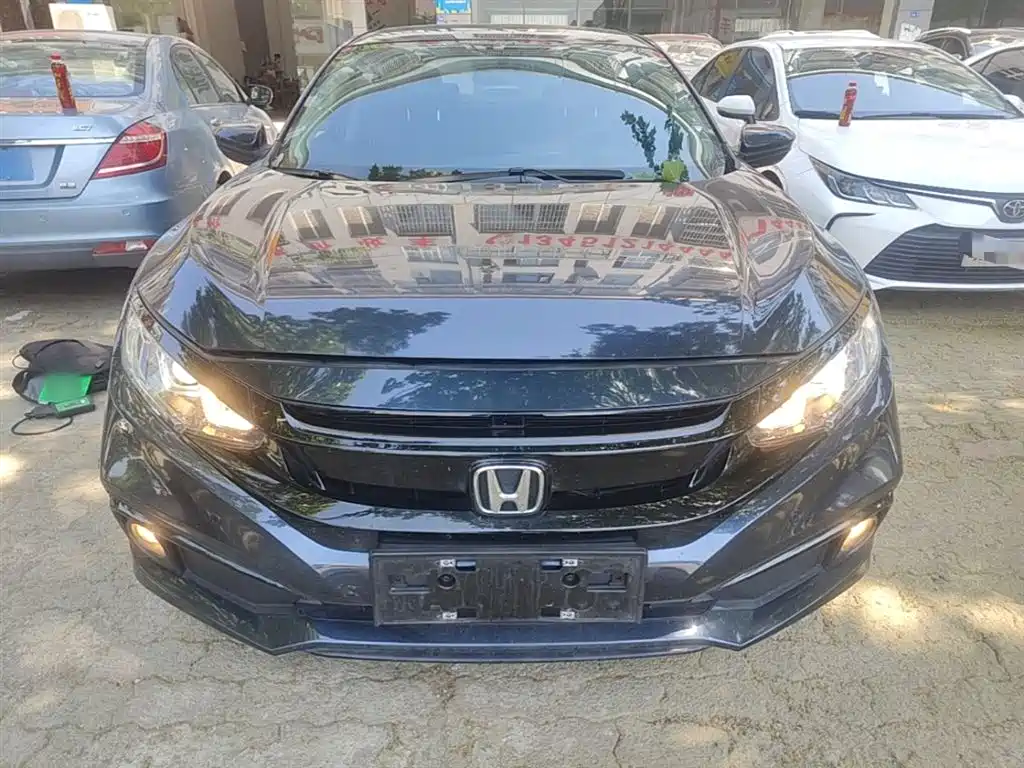 Civic 2019 220TURBO CVT combustion version National VI купить на сайте DeffCars