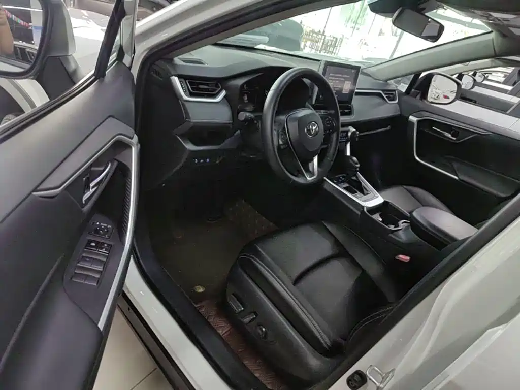 RAV4 Rongfang 2022 Dual Engine 2.5L E-CVT Two-wheel Drive Elite Edition купить на сайте DeffCars