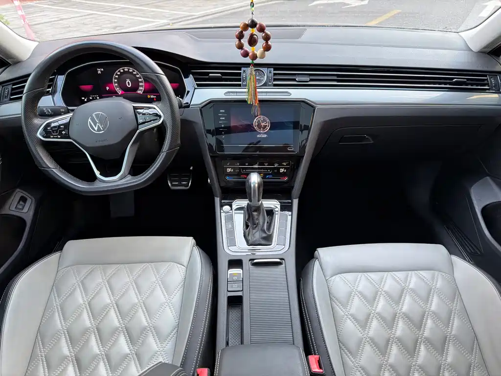 Magotan 2021 330TSI DSG 30th Anniversary Edition купить на сайте DeffCars