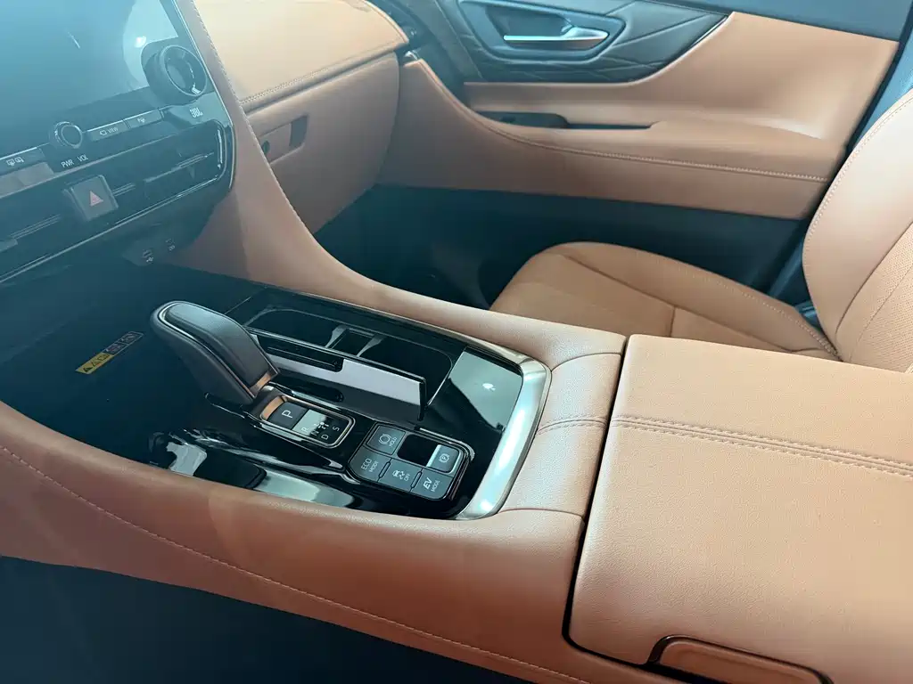 Alfa 2024 Shuangqing 2.5L Premium Edition купить на сайте DeffCars