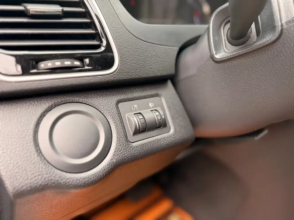 Maxus G20 2023 facelift ES 2.0T gasoline automatic value version купить на сайте DeffCars