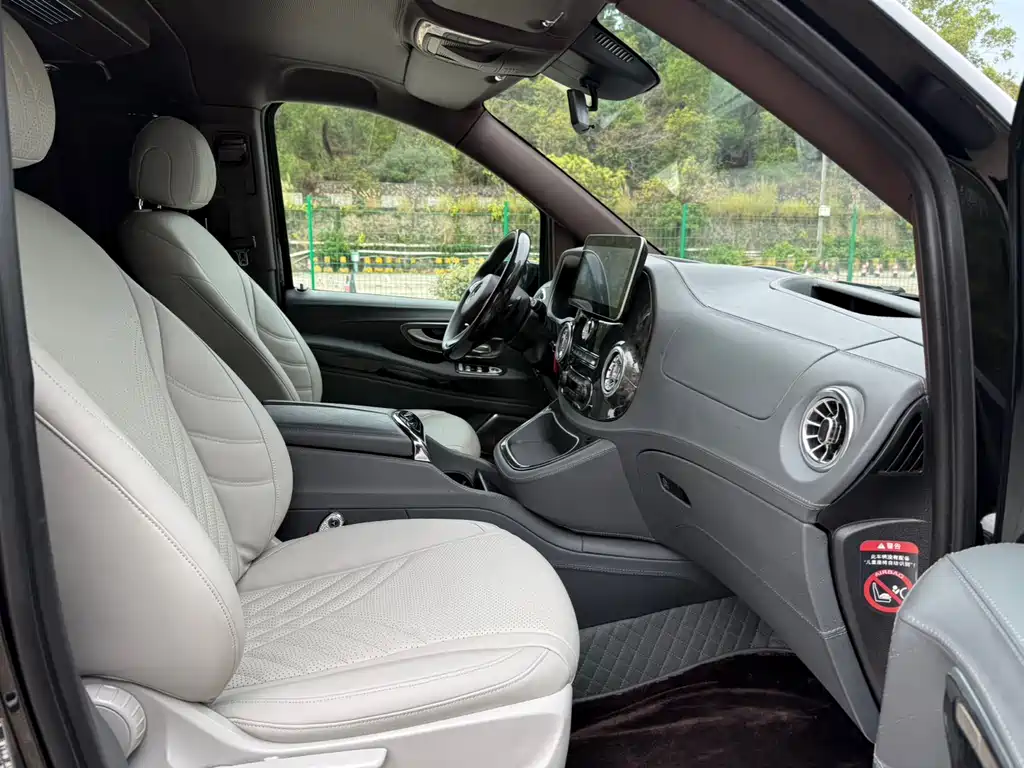 Vito 2021 2.0T Business Edition 7 seats купить на сайте DeffCars