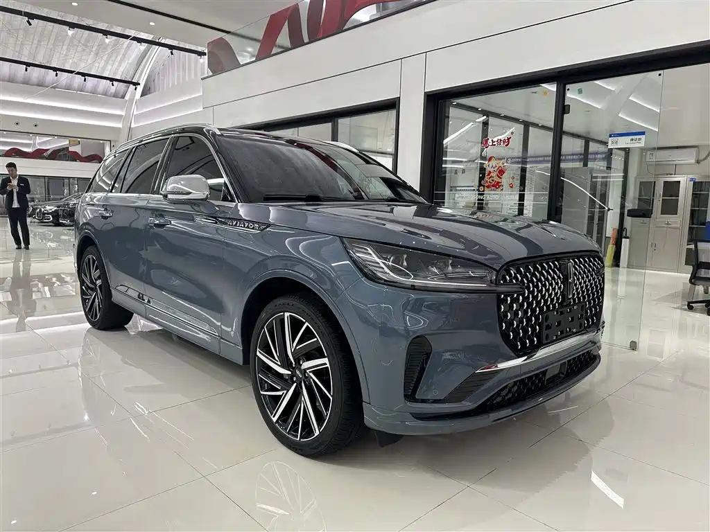 Aviator 2024 3.0T V6 four-wheel drive Presidential Edition six seats купить на сайте DeffCars