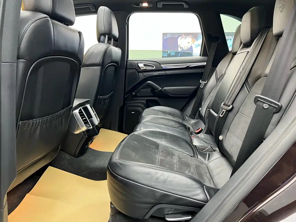 Cayenne 2016 Cayenne Platinum Edition 3.0T купить на сайте DeffCars