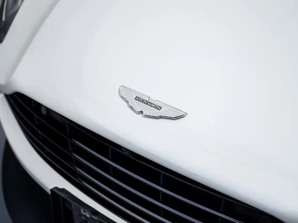 Aston Martin DB11 2019 4.0T V8 Coupe купить на сайте DeffCars